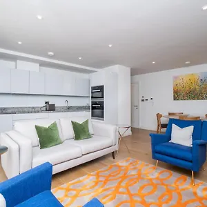 Pass The Keys Quiet 1 Bed With Parking Bath
