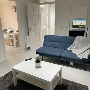https://chic-elegant-2br-sleeps-5-prime-location.belfasthotelsireland.com