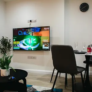 https://apt-city-centre-luxury.belfasthotelsireland.com