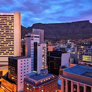 https://southern-sun-cape-sun.hotels-capetown.com